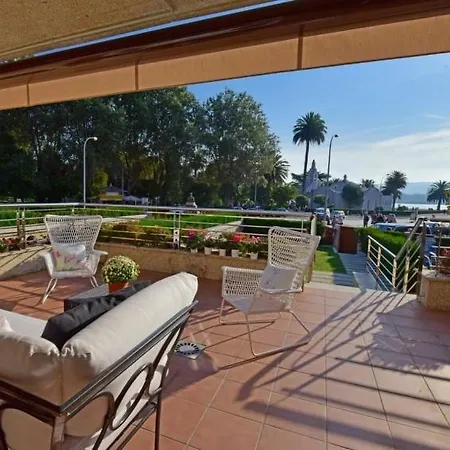 Sleeps 7 Pool